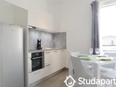 For rent Bordeaux 2 rooms 49 m2 Gironde (33000) photo 4