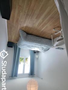For rent Merignac 1 room 12 m2 Gironde (33700) photo 0