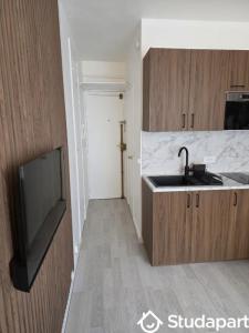 Louer Appartement Paris-16eme-arrondissement 1200 euros