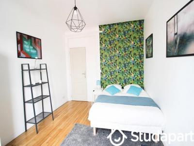 Louer Appartement Paris-16eme-arrondissement 910 euros