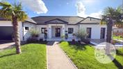 Vente Maison Pavillon-sainte-julie  5 pieces 178 m2