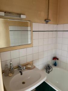 For rent Lormont 1 room 10 m2 Gironde (33310) photo 2
