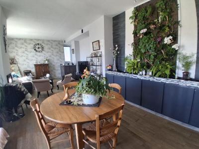 For sale 7 rooms 139 m2 Charente maritime (17400) photo 4