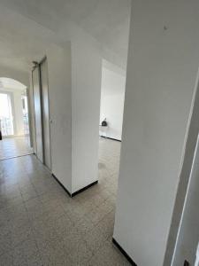 For rent 3 rooms 56 m2 Bouches du Rhone (13014) photo 3