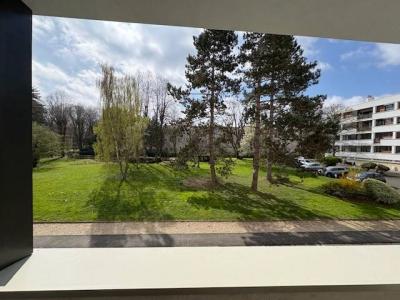 Louer Appartement Chatenay-malabry Hauts de Seine