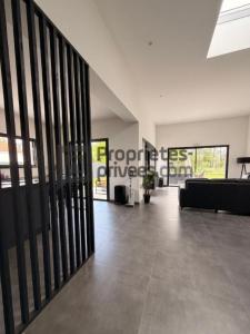 For sale Cholet 5 rooms 159 m2 Maine et loire (49300) photo 2