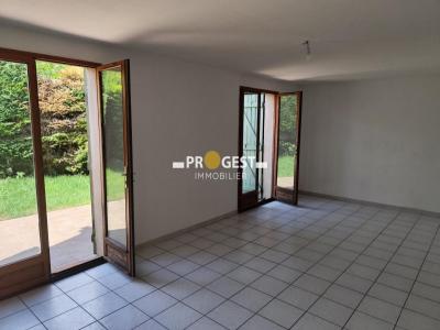 For rent Gardanne 4 rooms 88 m2 Bouches du Rhone (13120) photo 2