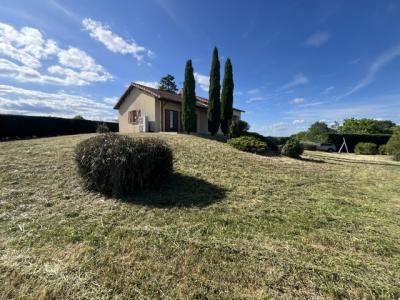For sale Ouches 7 rooms 140 m2 Loire (42155) photo 1