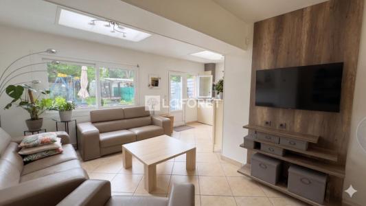 For sale Lesquin 5 rooms 101 m2 Nord (59810) photo 0