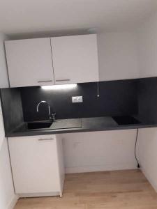 For rent Saint-andre-lez-lille 1 room 26 m2 Nord (59350) photo 0