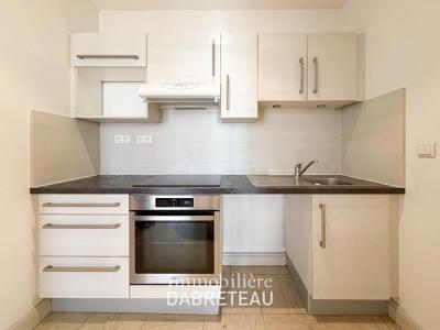 Louer Appartement Lyon-2eme-arrondissement 883 euros