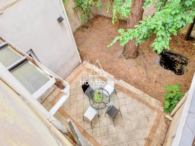 For sale Bordeaux 8 rooms 204 m2 Gironde (33000) photo 1