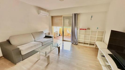 For sale Nice 1 room 27 m2 Alpes Maritimes (06200) photo 2