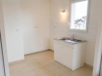 For rent Vertou 2 rooms 46 m2 Loire atlantique (44120) photo 2
