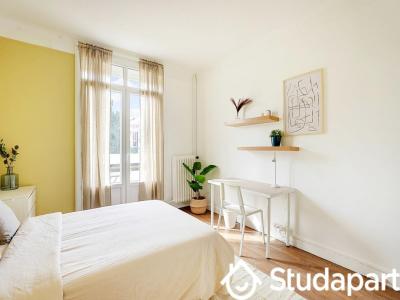 Louer Appartement 16 m2 Clamart