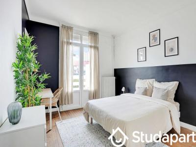 Louer Appartement Clamart 690 euros