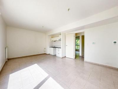 For sale Nantes 3 rooms 60 m2 Loire atlantique (44300) photo 2