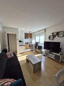 For rent Plaisir 2 rooms 35 m2 Yvelines (78370) photo 0