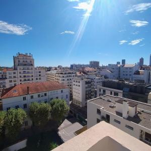 For sale PARC T�TE D'OR  CR�QUI 3 rooms 69 m2 Rhone (69006) photo 0
