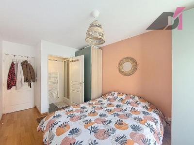 Louer Appartement  990 euros