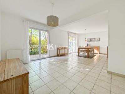 For sale Isle-jourdain 5 rooms 117 m2 Gers (32600) photo 0