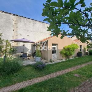 For sale Saint-georges-du-bois 7 rooms 193 m2 Charente maritime (17700) photo 0