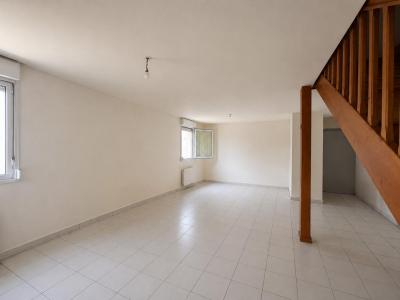 For rent Coteau 5 rooms 93 m2 Loire (42120) photo 0
