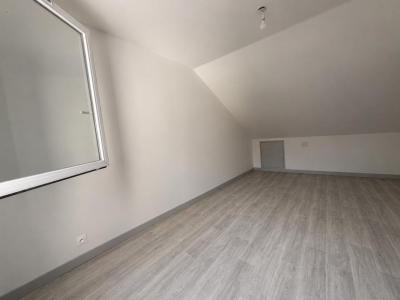 For rent Coteau 5 rooms 93 m2 Loire (42120) photo 2