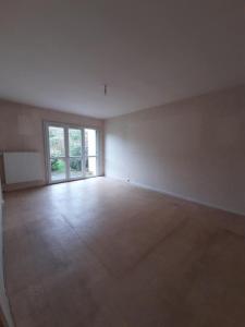 For sale Bauge 3 rooms 62 m2 Maine et loire (49150) photo 1