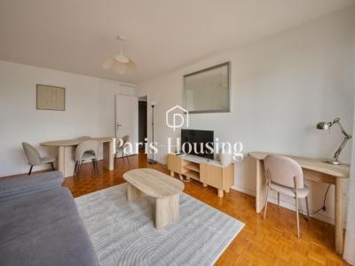 For rent Puteaux 3 rooms 56 m2 Hauts de Seine (92800) photo 2