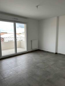 For rent Montereau-fault-yonne 1 room 33 m2 Seine et marne (77130) photo 0