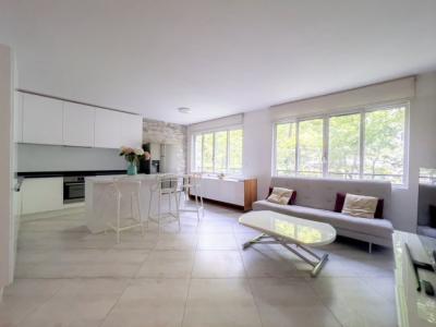 For rent Paris-16eme-arrondissement 3 rooms 71 m2 Paris (75016) photo 0