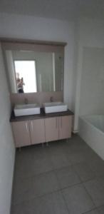 Louer Appartement 60 m2 Haillan