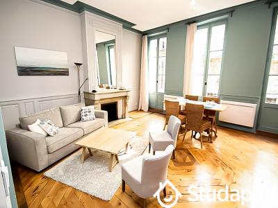 For rent Bordeaux 2 rooms 55 m2 Gironde (33000) photo 0