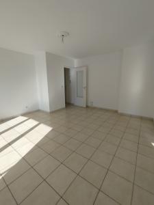 Louer Appartement Tassin-la-demi-lune 690 euros