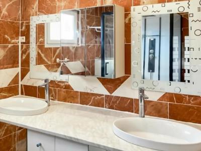 Acheter Appartement Dieudonne 240000 euros