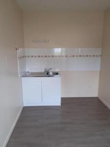 For rent Yzeures-sur-creuse 3 rooms 64 m2 Indre et loire (37290) photo 0