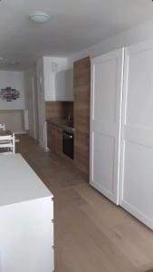 For rent Garenne-colombes 1 room 32 m2 Hauts de Seine (92250) photo 3