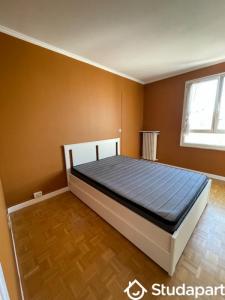 Louer Appartement 12 m2 Reims