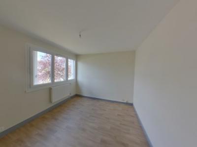 For sale Vierzon 3 rooms 71 m2 Cher (18100) photo 3