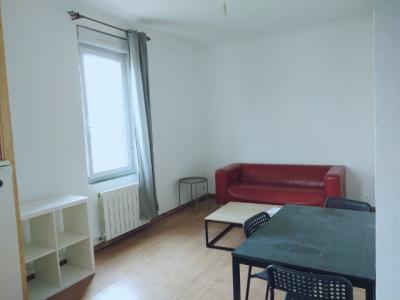 Louer Appartement 34 m2 Nimes
