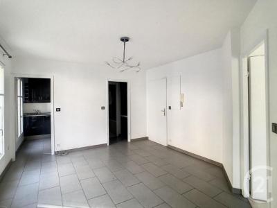Louer Appartement Thiais 912 euros