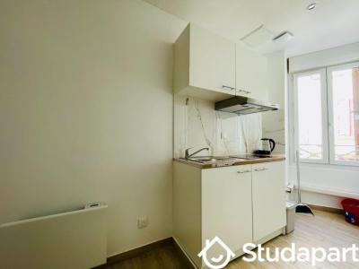 Louer Appartement 11 m2 Nimes