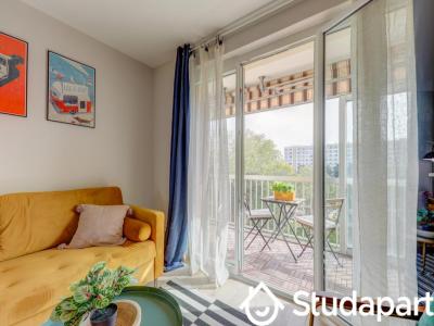 Louer Appartement Lyon-8eme-arrondissement 575 euros