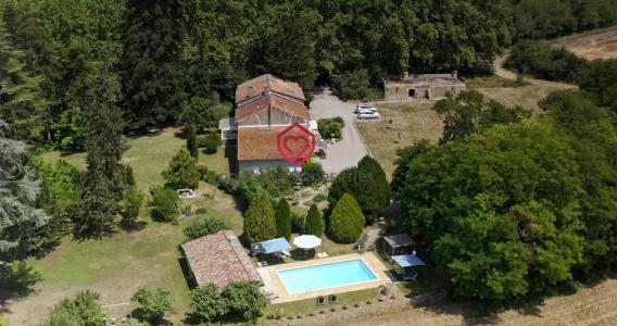 For sale Mirepoix 20 rooms 473 m2 Ariege (09500) photo 0