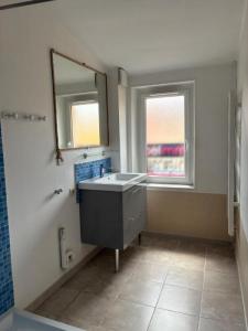 For rent Pelissanne 3 rooms 75 m2 Bouches du Rhone (13330) photo 3