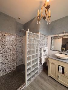 For sale TERVAL 8 rooms 213 m2 Vendee (85120) photo 4