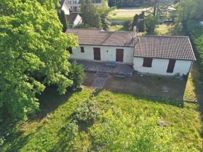 For sale 4 rooms 85 m2 Charente (16510) photo 0