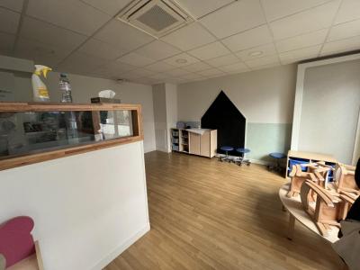 Acheter Local commercial 489 m2 Paris-17eme-arrondissement