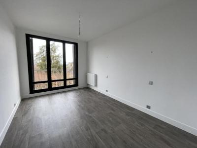 Louer Appartement 100 m2 Saint-yrieix-la-perche
